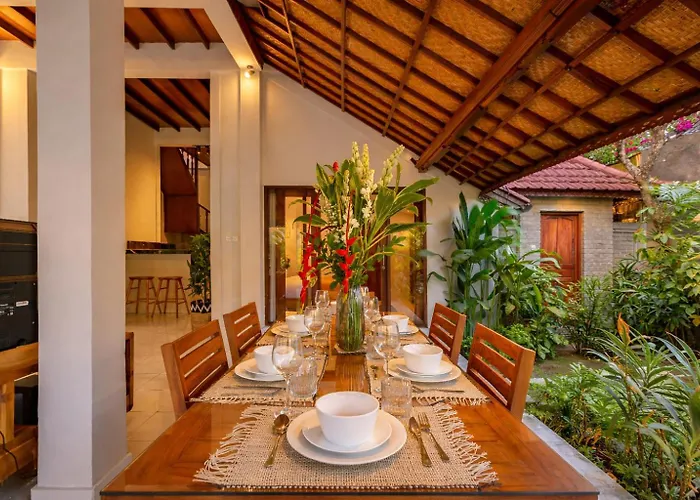 Inyoni Toucan - 3br Private Center * Seminyak