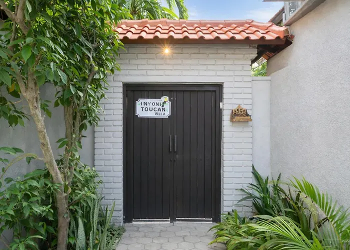 Villa Inyoni Toucan - 3br Private Center *